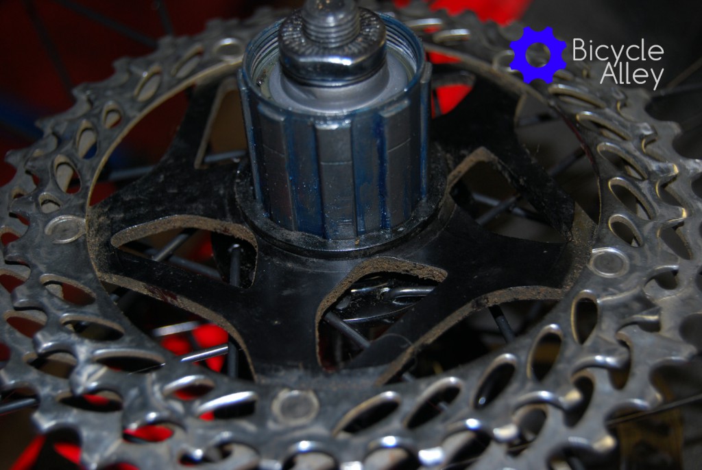 First sprocket installed on a freehub.